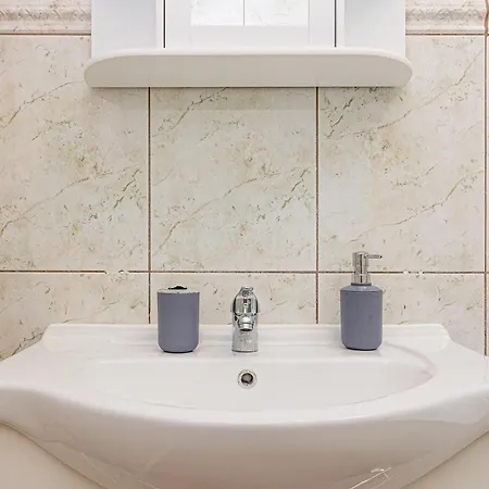 Charming Two Bedroom In Camden