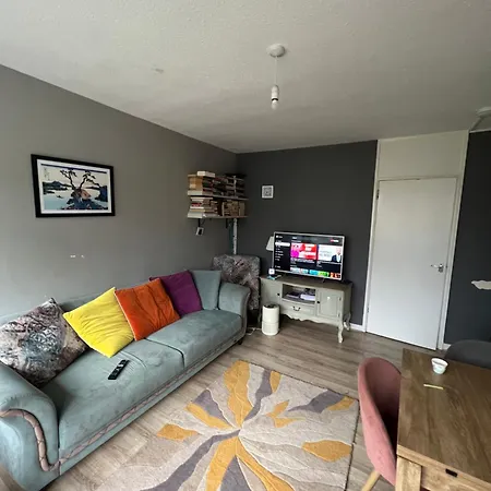 Apartment Flat In London