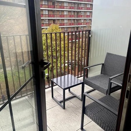 Stylish New Build Flat In