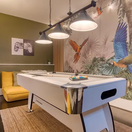 Holland Park - Games & Parking Holiday home