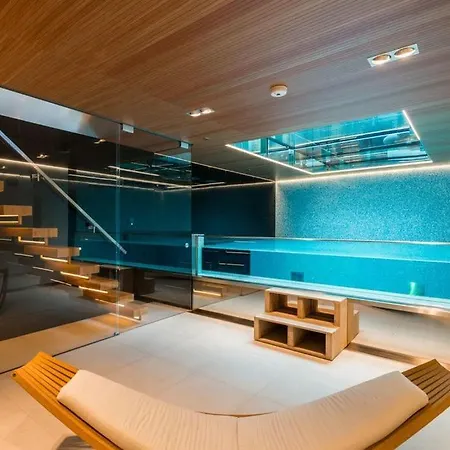 Holiday home Nice In London