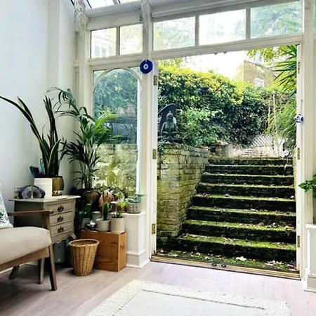 Apartment Kensington Secret Gem *
