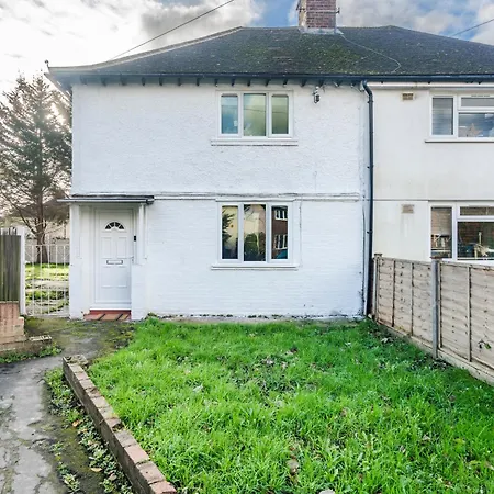 3 Bdr House In Kingston Upon Thames, London Waterloo In 30 Mins Holiday home *