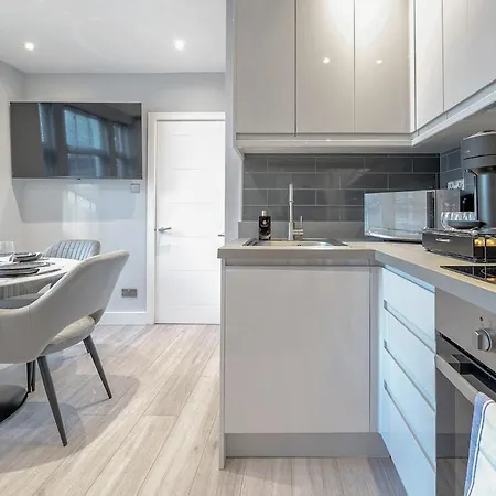 Apartment Edgware Road's Gem *