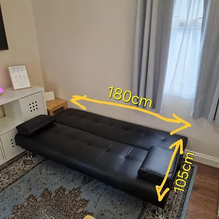 New 1 Bed Flat In Apartment London