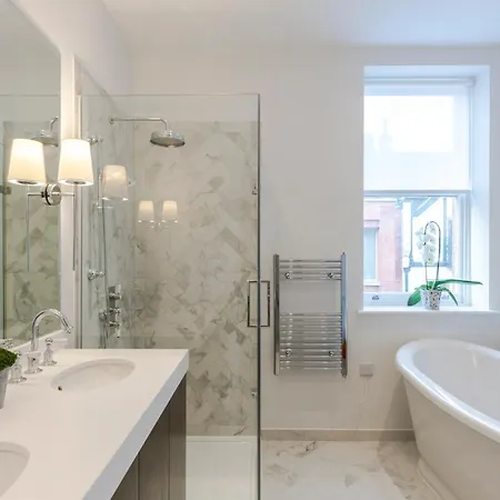 Aparthotel Buckingham & Lloyds Knightsbridge 5*