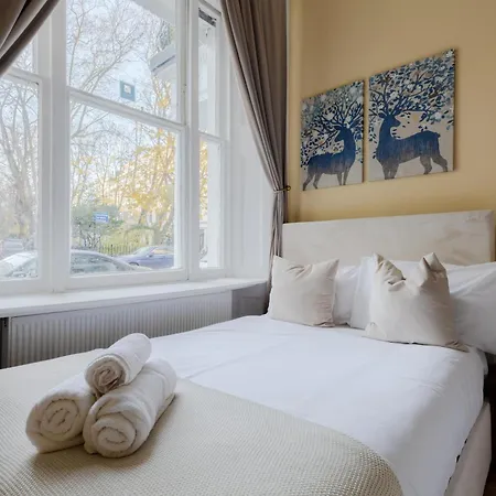 Holiday home Devonshire Terrace London