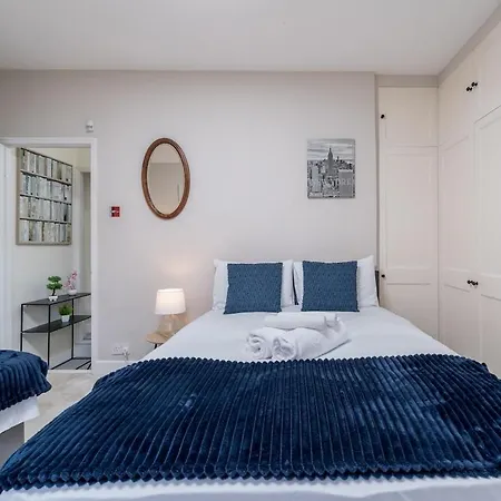 Lavish Lux 3bed 2bath Garden Sunroom Parking Villa *