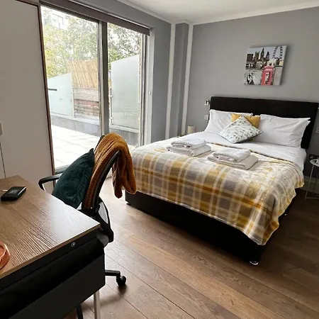 Apartment Prestige Lux 3bed 2bath Juliet Balcony On River Notting Hill