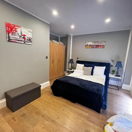 Prestige Lux 3bed 2bath Juliet Balcony On River Notting Hill Apartment