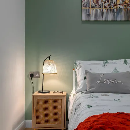 Colombo House Apartment London