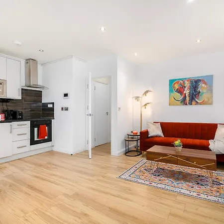 Apartment Colombo House London