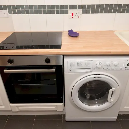 Pass The Keys Spacious 3-bed Woolwich O2 Crossrail London