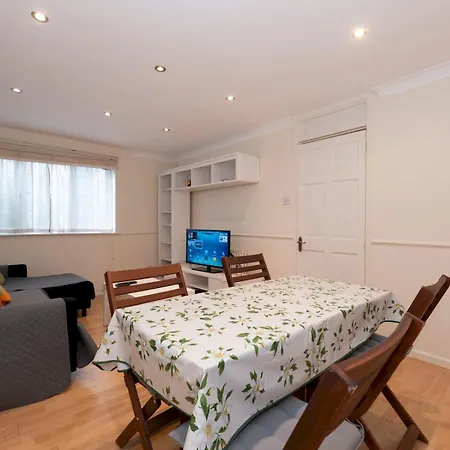 Holiday home Pass The Keys Spacious 3-bed Woolwich O2 Crossrail *