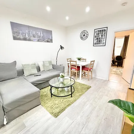 Luxury Garden Flat Near Wembley Stadium