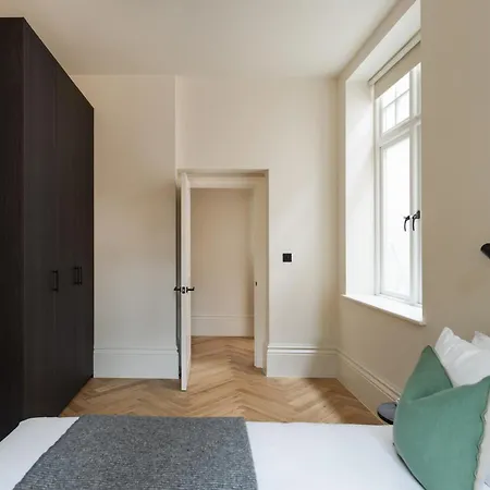 Fivem West Hampstead - North * London