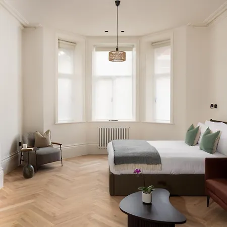 Fivem West Hampstead - North * London