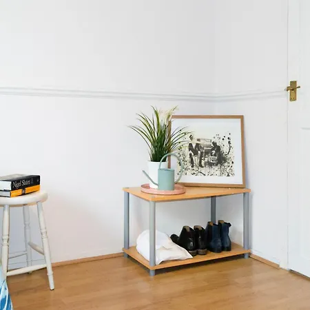 Central London Rooms Homestay *