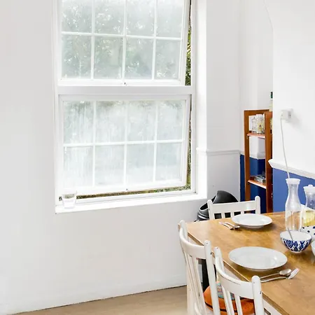 Central London Rooms * London