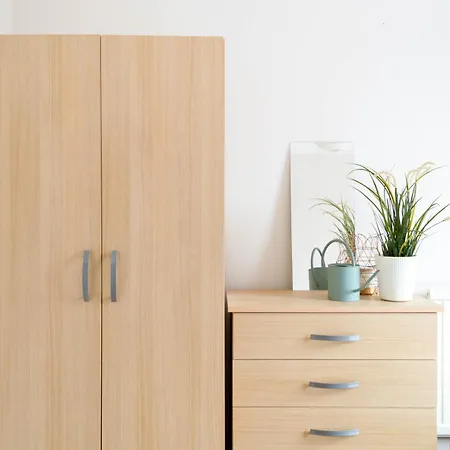 Central London Rooms Homestay *