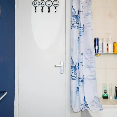 Central London Rooms Homestay