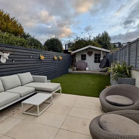 Holiday home Luxury House With Parking In London