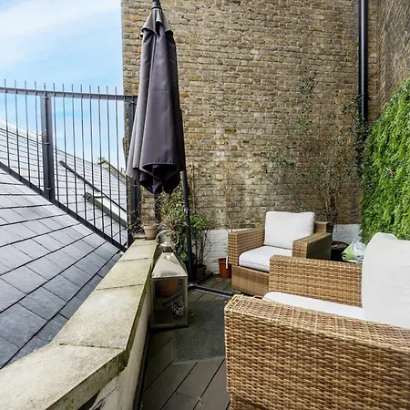 Buckingham & Lloyds Knightsbridge Aparthotel London