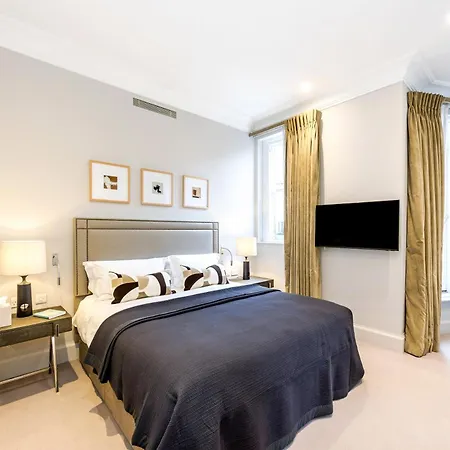 Buckingham & Lloyds Knightsbridge Aparthotel