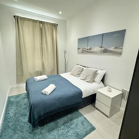 Smart Homes * London