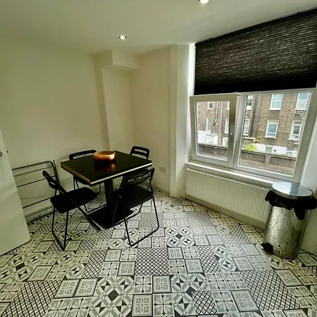 Smart Homes Aparthotel London