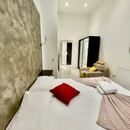 Smart Homes * London