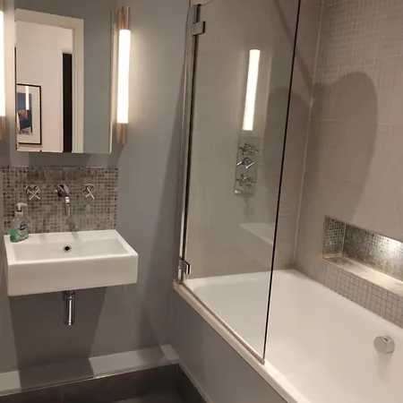 Spacious Bright W/private Br, View & Terrace. *