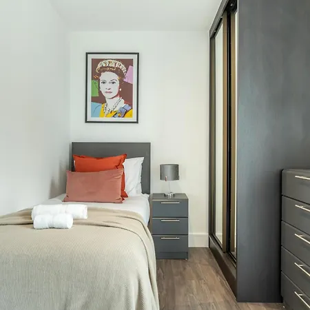 Apartment Mitre Warhol By Artsy