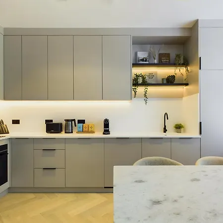 Be - Maida Vale Residences Apartment