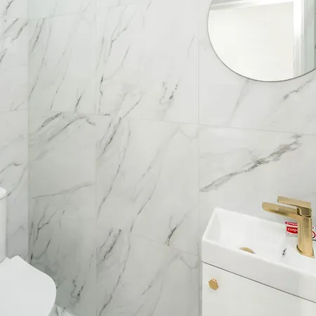 Central London Studio Apartment *