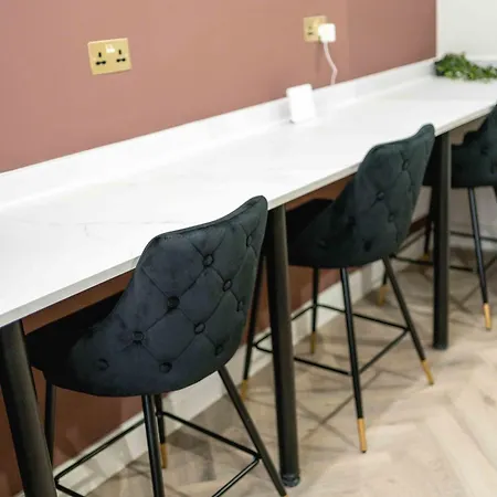 Central London Studio Apartment *