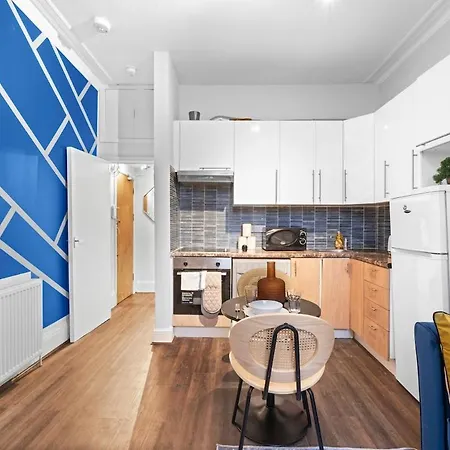 Bayswater Vibe Gem Next Hyde Park & Transport Apartment London