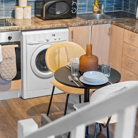Bayswater Vibe Gem Next Hyde Park & Transport Apartment