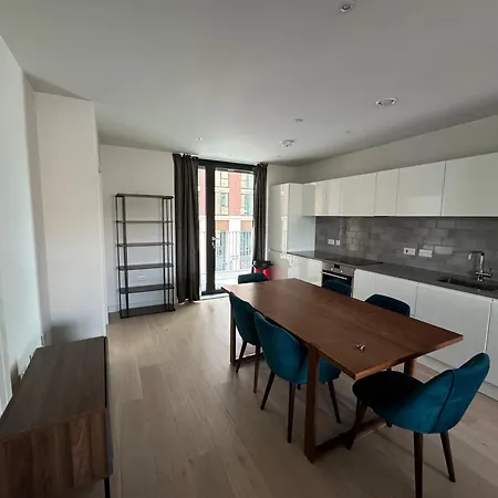 Apartment Riverside And
