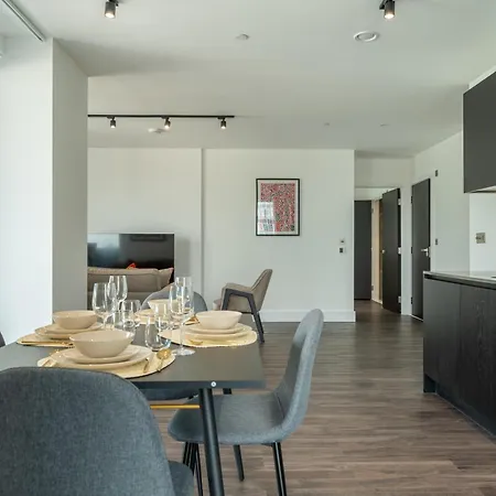 Apartment Mitre Haring By Artsy