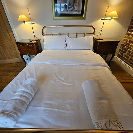 Ultrachic Georgian Townhouse In * לונדון