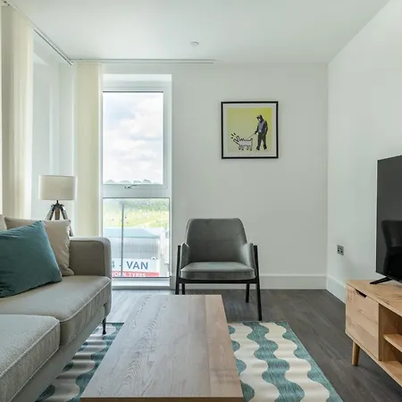 Apartment Mitre Banksy By Artsy *