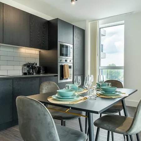 Apartment Mitre Banksy By Artsy *
