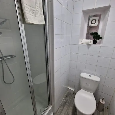 Comfortable Flat For 10 Near Paddington Apartment *