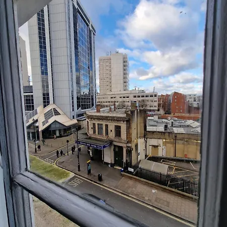 Comfortable Flat For 10 Near Paddington London
