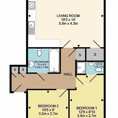 Modern 2 Bed Flat With Balcony, Easy Access Apartment London