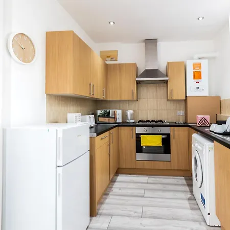 Deluxe - Airport & Excel Ideal For Long * London