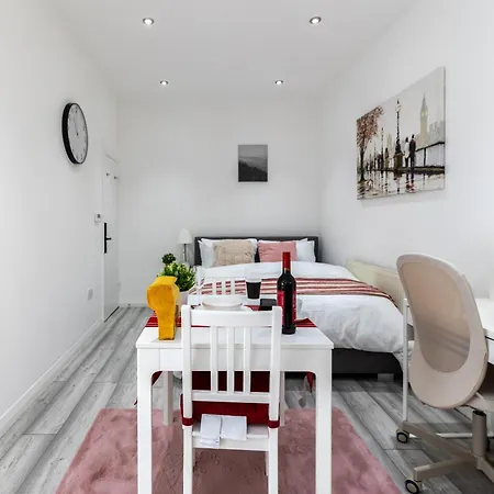 Deluxe - Airport & Excel Ideal For Long Apartment