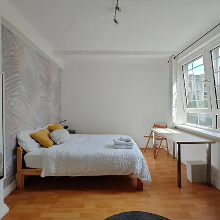 Stunning Large Double Bed Homestay *