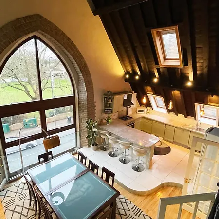 Unique Crystal Palace Park Church Conversion Apartment London